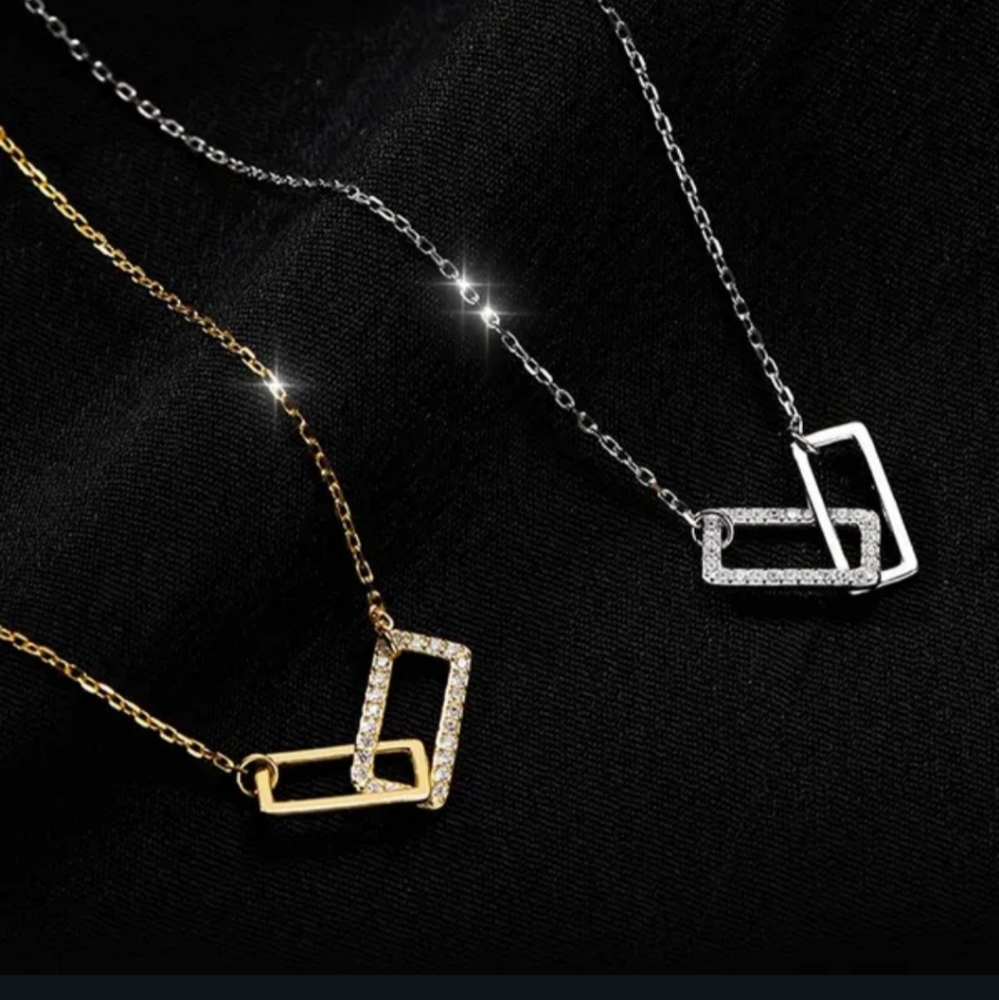 🎉🎉NEW🎉🎉PRETTY!! CZ Double Ring Clavical Necklace in GOLD🎉🎉